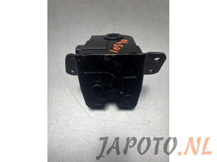 Tailgate lock mechanism Kia Picanto