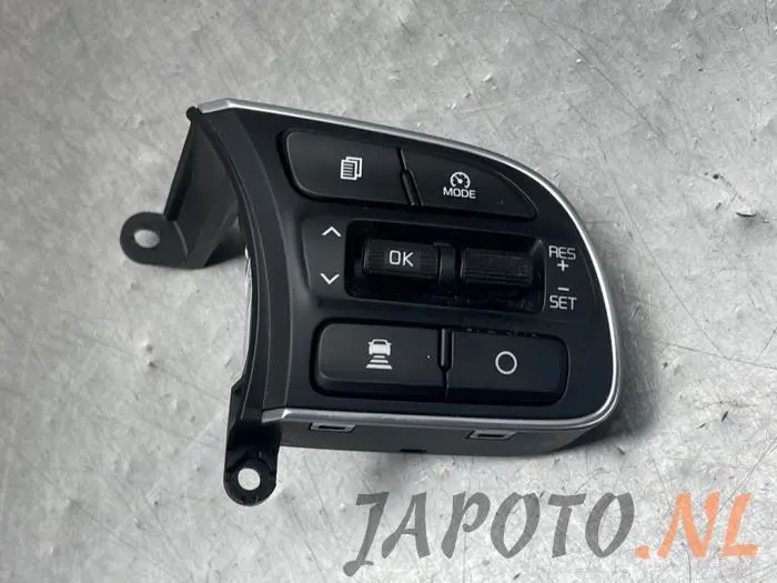 Steering wheel switch Kia Niro