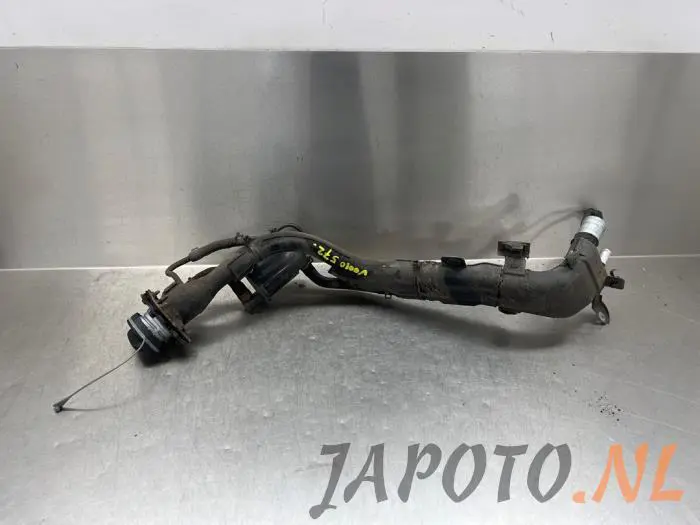 Fuel tank filler pipe Kia Niro