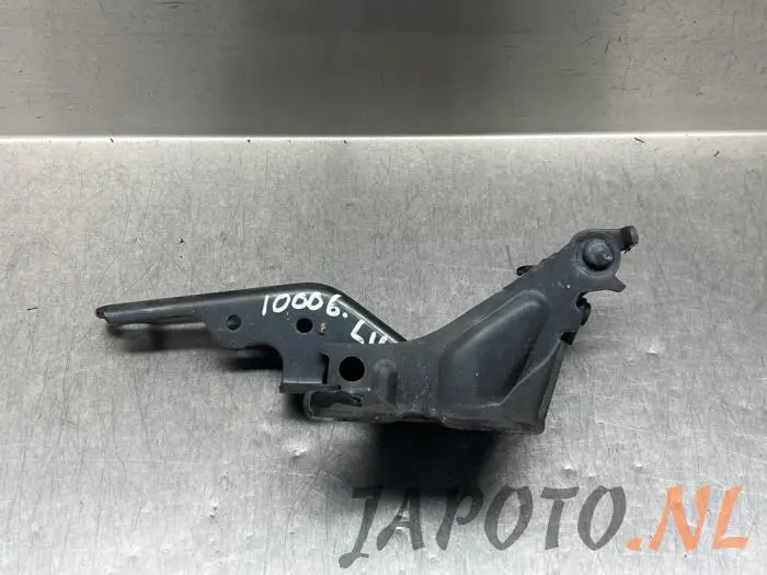 Bonnet Hinge Lexus IS 220