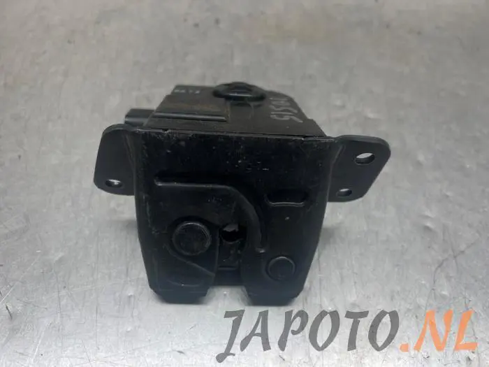 Tailgate lock mechanism Kia Picanto