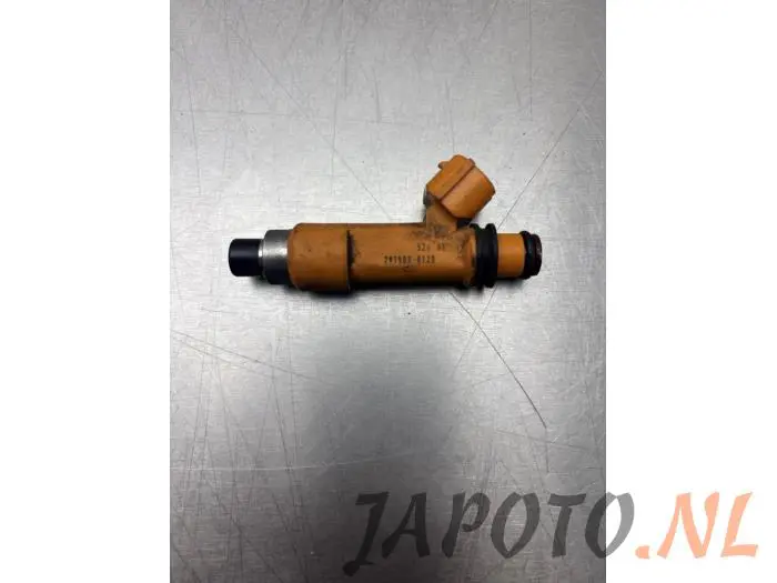 Injector (petrol injection) Suzuki Swift