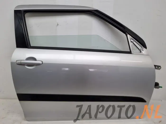 Door 2-door, right Suzuki Swift