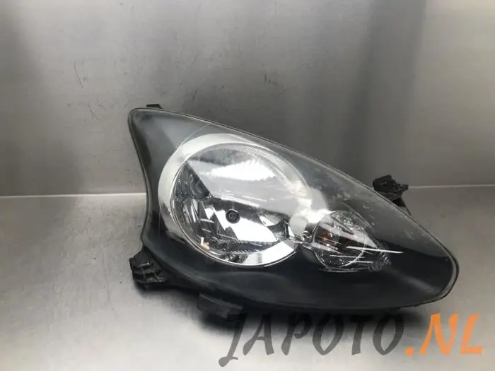 Headlight, right Toyota Aygo