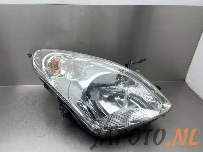 Headlight, right Nissan Pixo