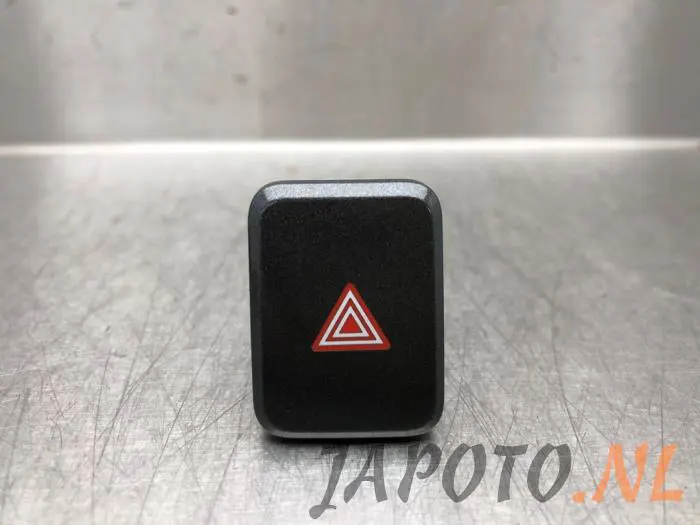 Panic lighting switch Toyota Auris