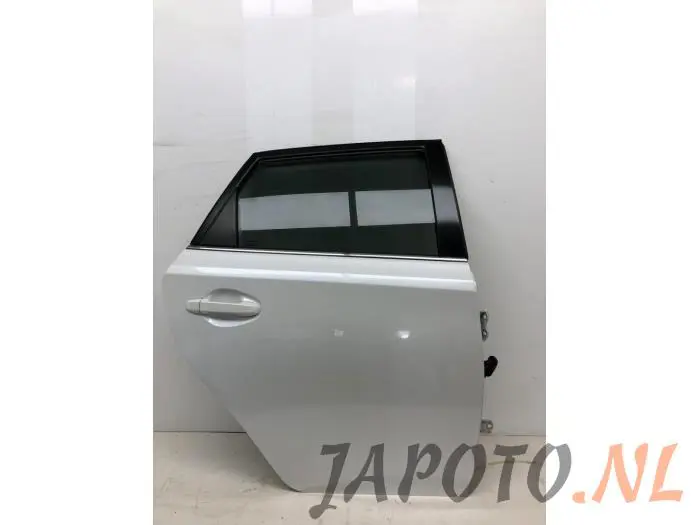 Rear door 4-door, right Toyota Auris