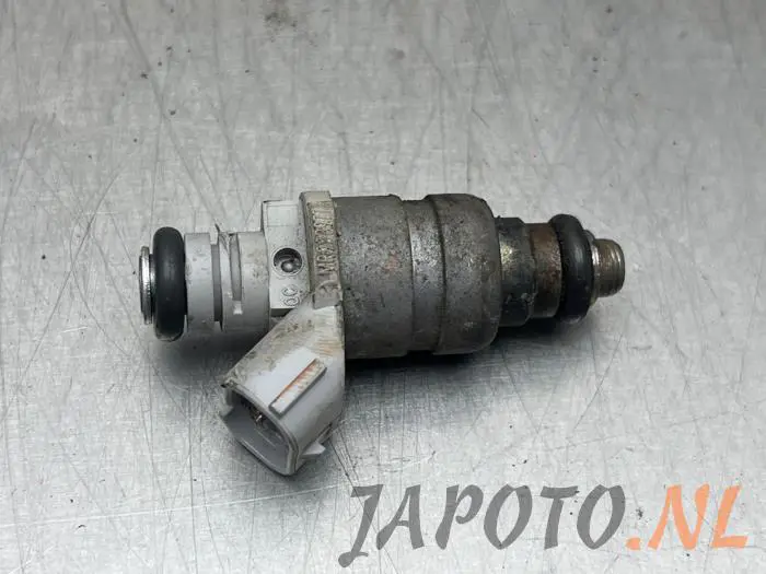 Injector (petrol injection) Mitsubishi Colt