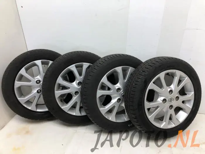 Set of wheels + tyres Nissan Pixo