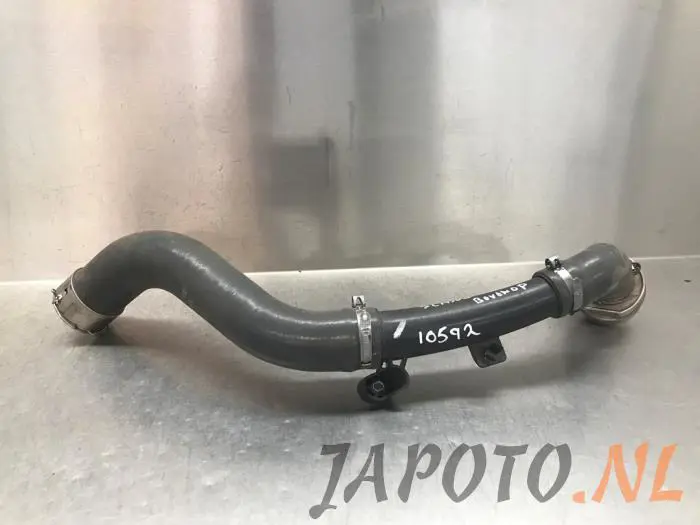 Air intake hose Nissan Juke