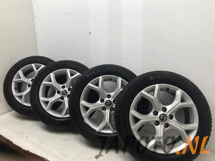 Sport rims set + tires Nissan Juke