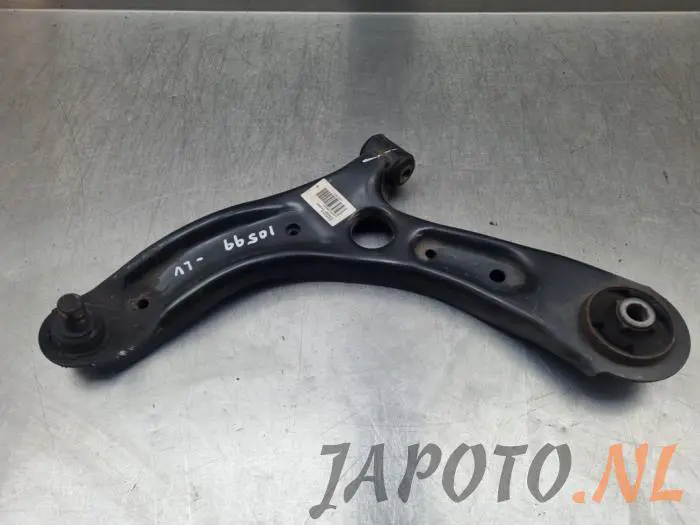 Front lower wishbone, left Kia Picanto