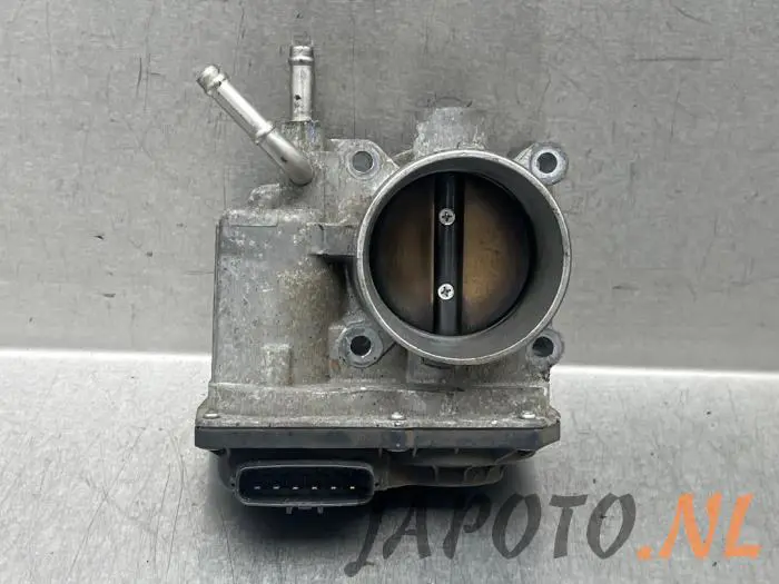 Throttle body Toyota Corolla Verso