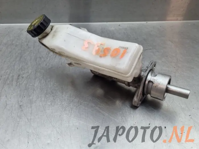 Master cylinder Toyota Corolla Verso