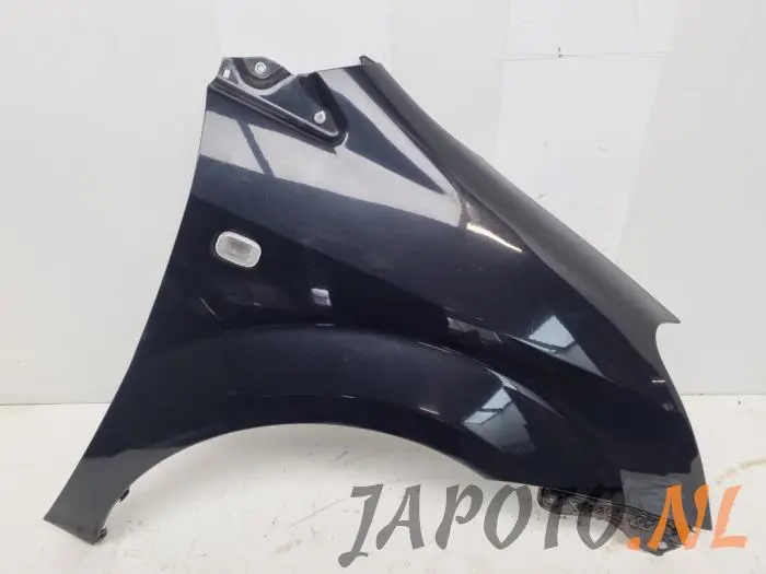 Front wing, right Toyota Corolla Verso