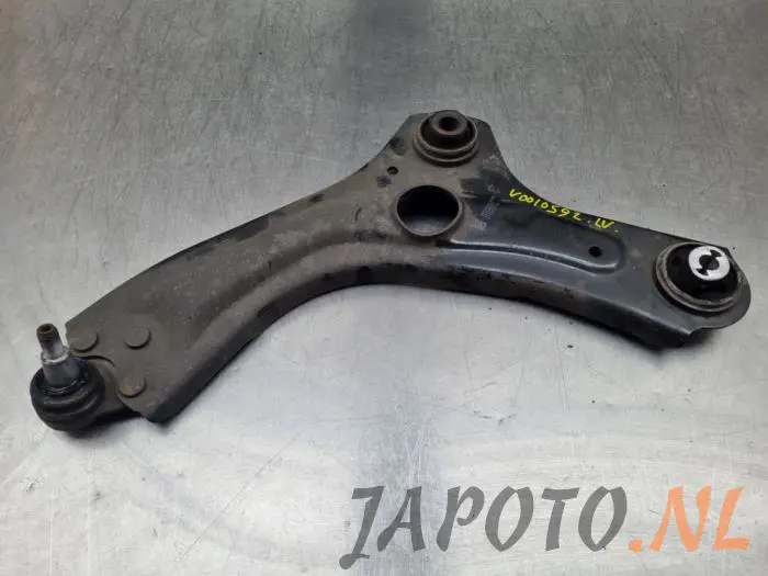 Front lower wishbone, left Nissan Juke