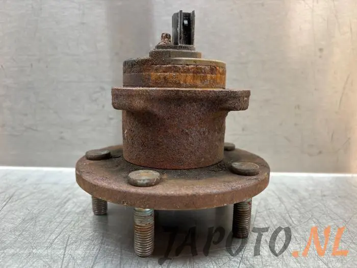 Rear wheel bearing Mazda 3.