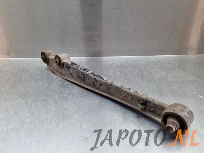 Rear lower wishbone, left Suzuki Alto