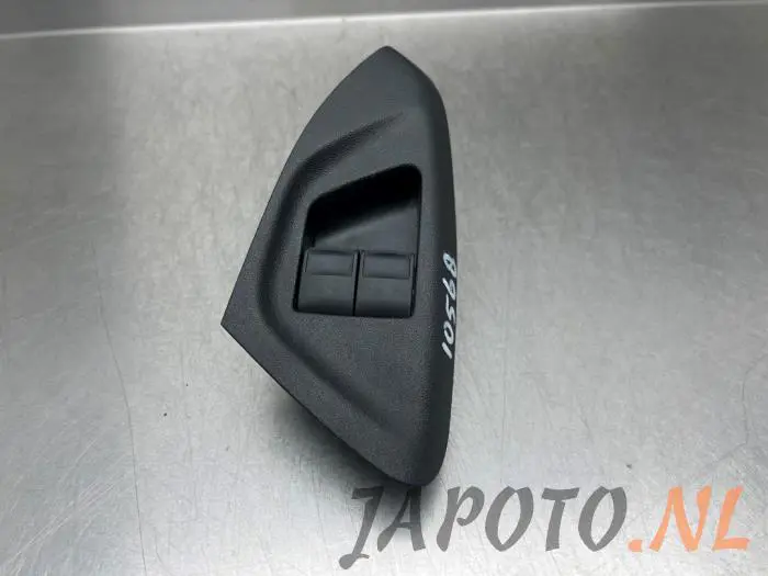 Multi-functional window switch Toyota Aygo