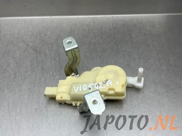 Central door locking module Toyota Yaris