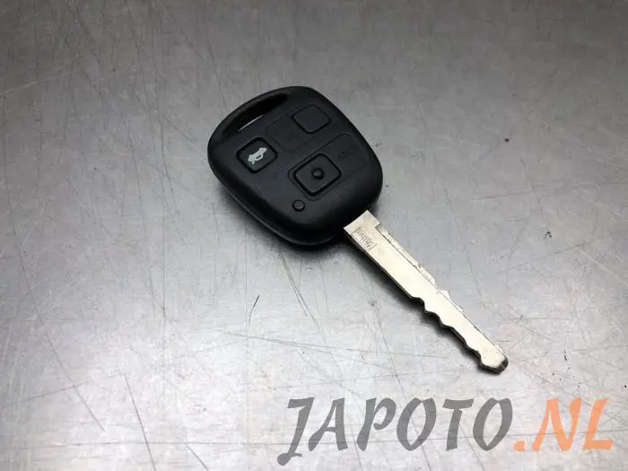 Key Toyota Avensis