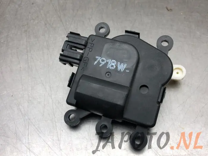 Heater valve motor Mazda CX-5