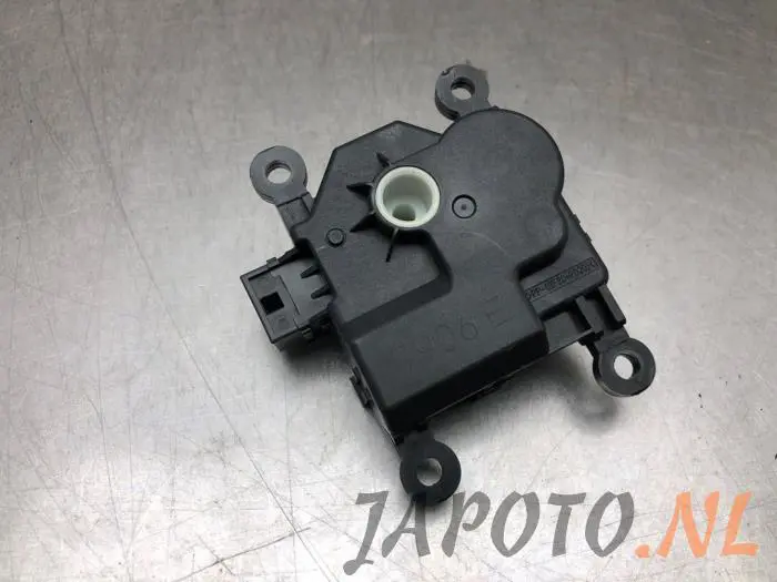 Heater valve motor Mazda CX-5