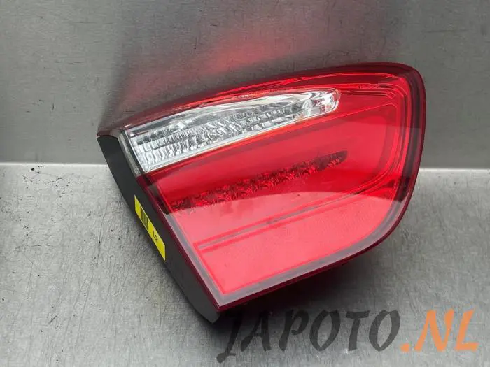 Taillight, left Kia Rio