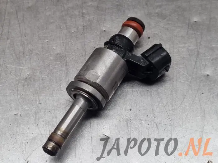 Injector (petrol injection) Mazda CX-5