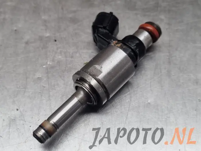 Injector (petrol injection) Mazda CX-5