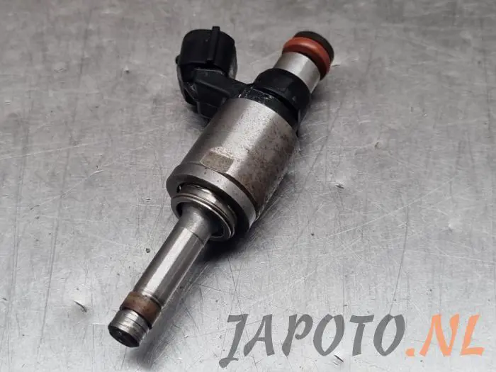 Injector (petrol injection) Mazda CX-5