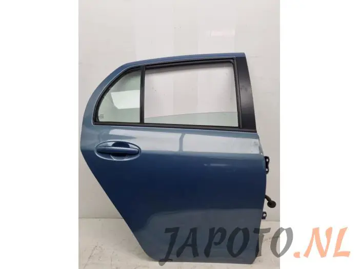 Rear door 4-door, right Toyota Yaris