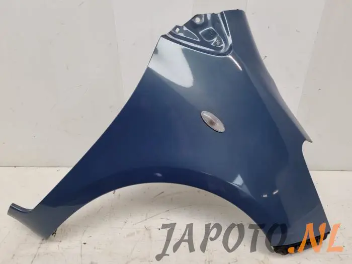 Front wing, right Toyota Yaris