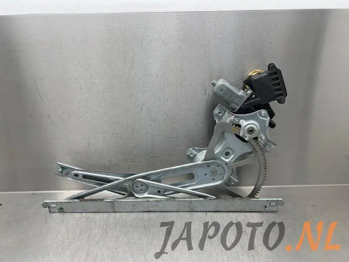 Window mechanism 4-door, front right Toyota Auris