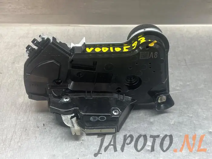 Door lock mechanism 4-door, front left Toyota Corolla