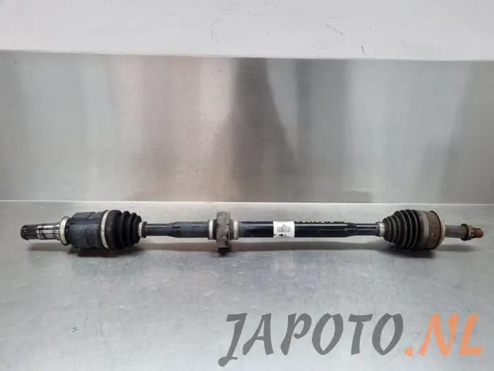 Front drive shaft, right Toyota Auris