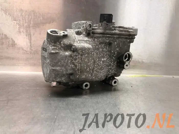 Air conditioning pump Toyota Auris