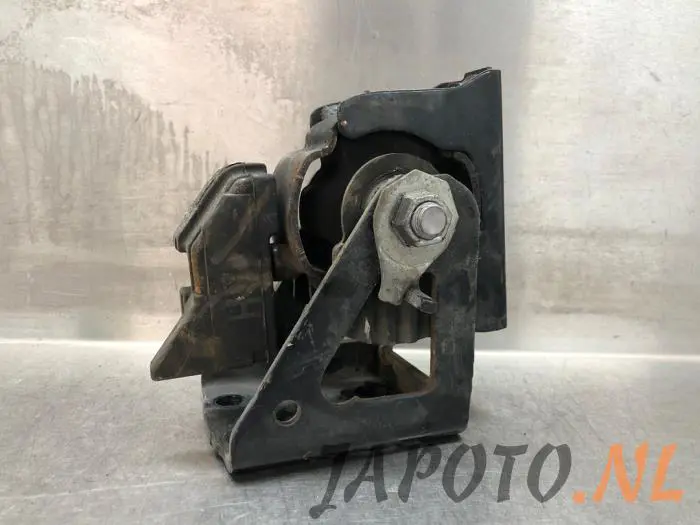 Gearbox mount Toyota Auris