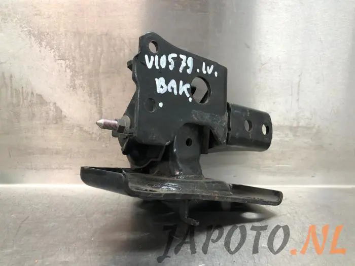 Gearbox mount Toyota Auris