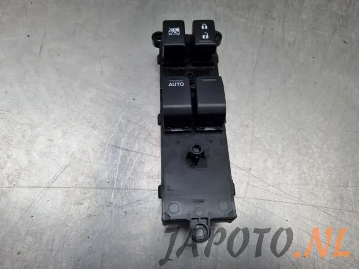 Multi-functional window switch Suzuki Celerio