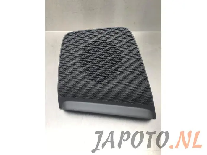 Speaker Mazda 3.