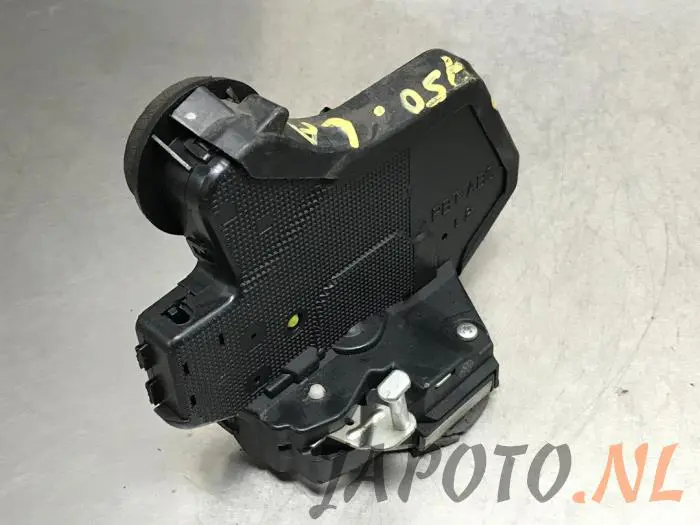 Rear door lock mechanism 4-door, left Daihatsu Sirion