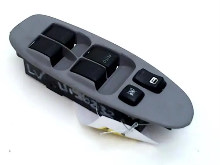 Multi-functional window switch Nissan Almera Tino