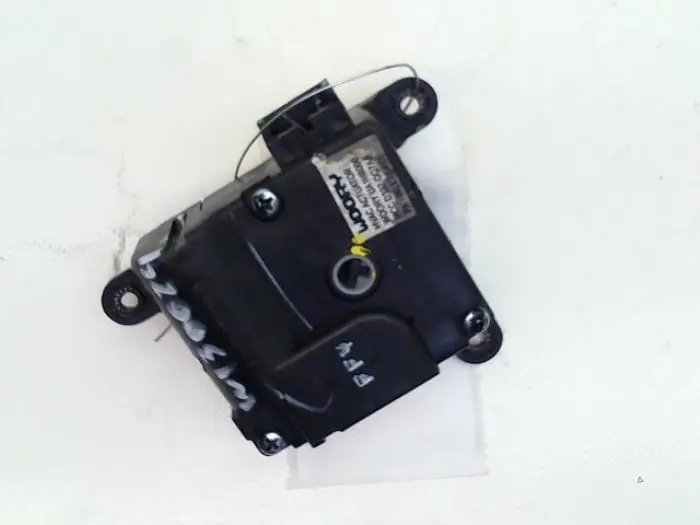 Heater valve motor Hyundai I10