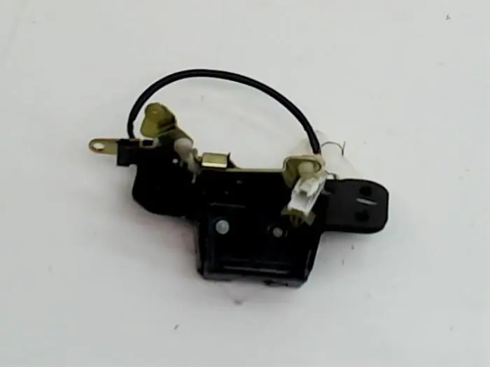 Tailgate lock mechanism Daewoo Lacetti