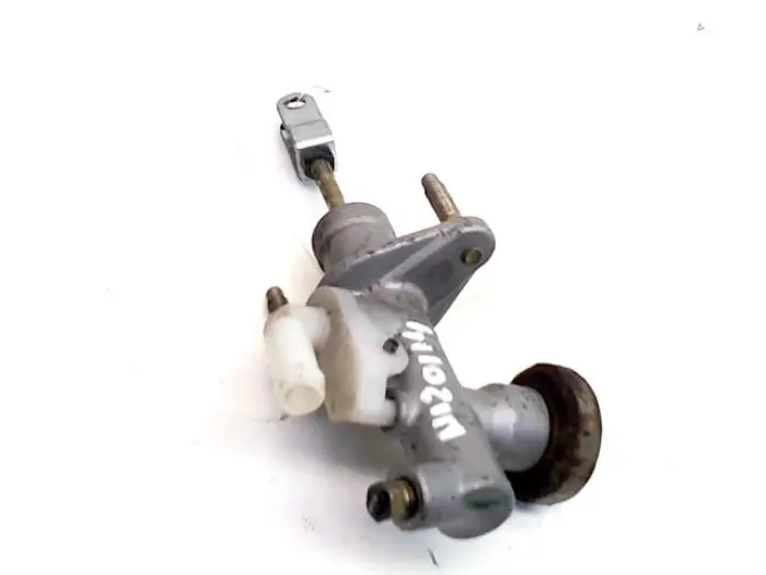 Clutch master cylinder Nissan Primera