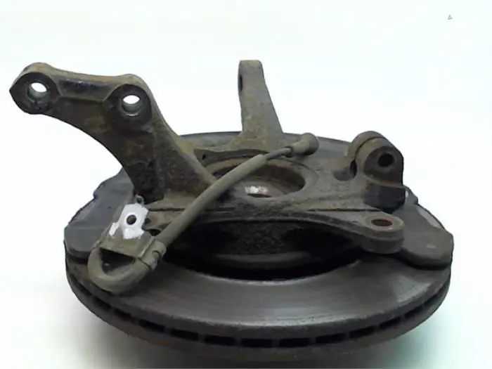 Front wheel hub Suzuki Splash