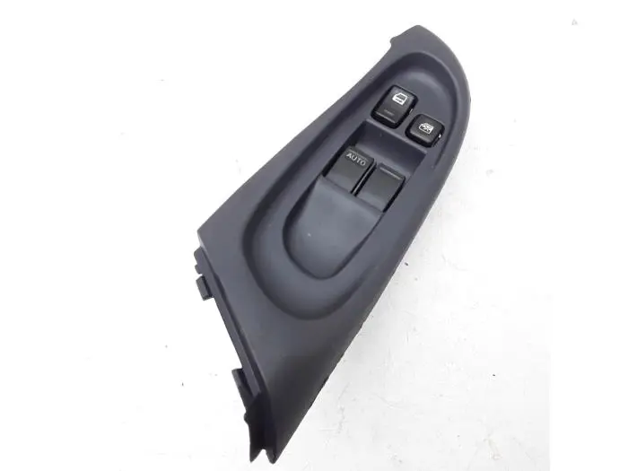 Multi-functional window switch Nissan Almera