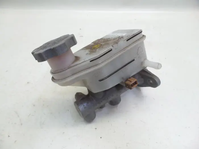 Master cylinder Hyundai Getz