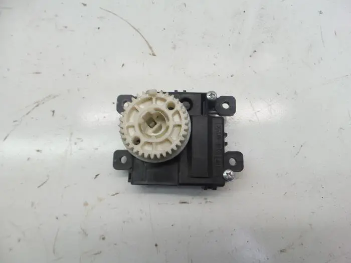 Heater valve motor Toyota Yaris